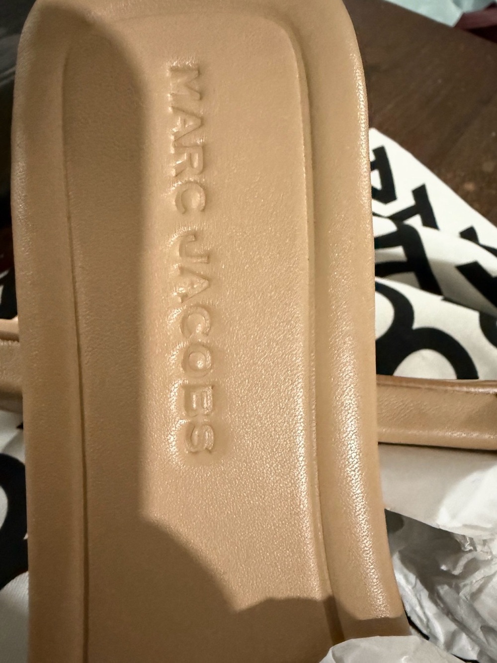 Marc Jacobs Beige Leather Logo Slide Sandals - Picture 2 of 2